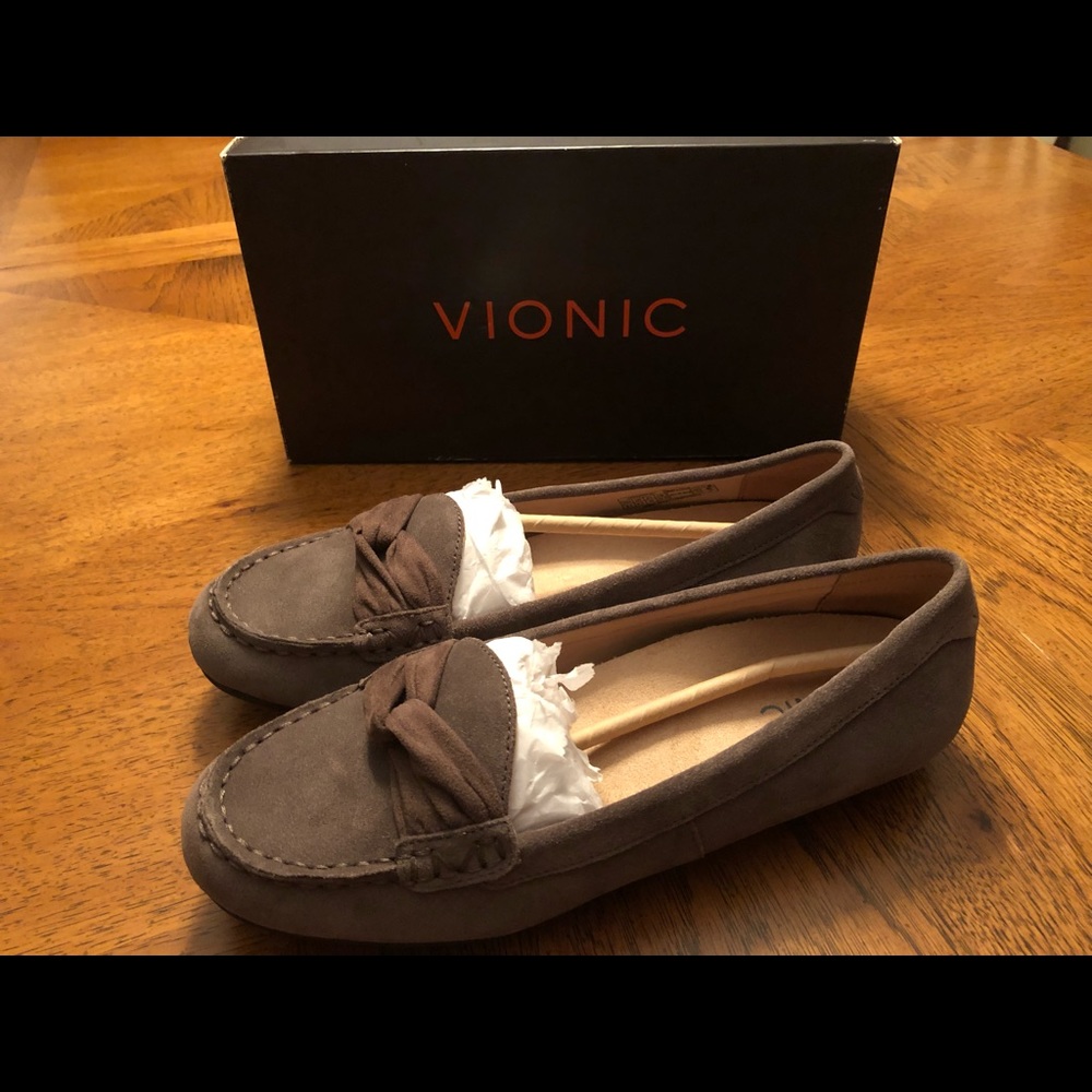 Vionic Norah Suede Dark Gray Moccasins Size 8.5